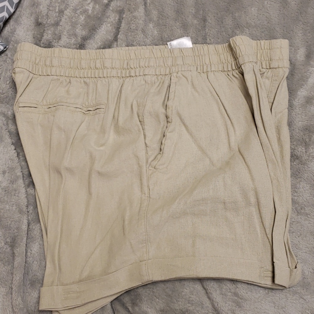 Khaki old navy linen shorts